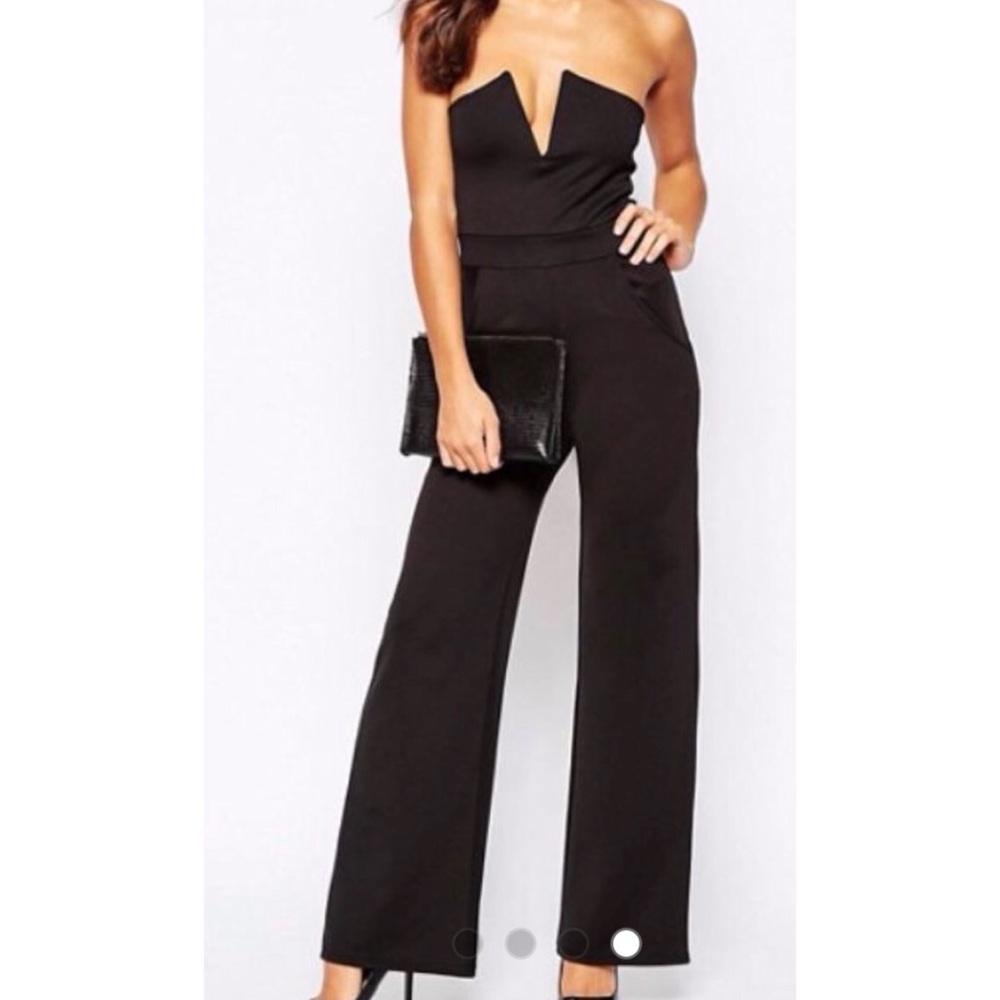 LuLu’s black v neck cocktail Jumpsuit US 4